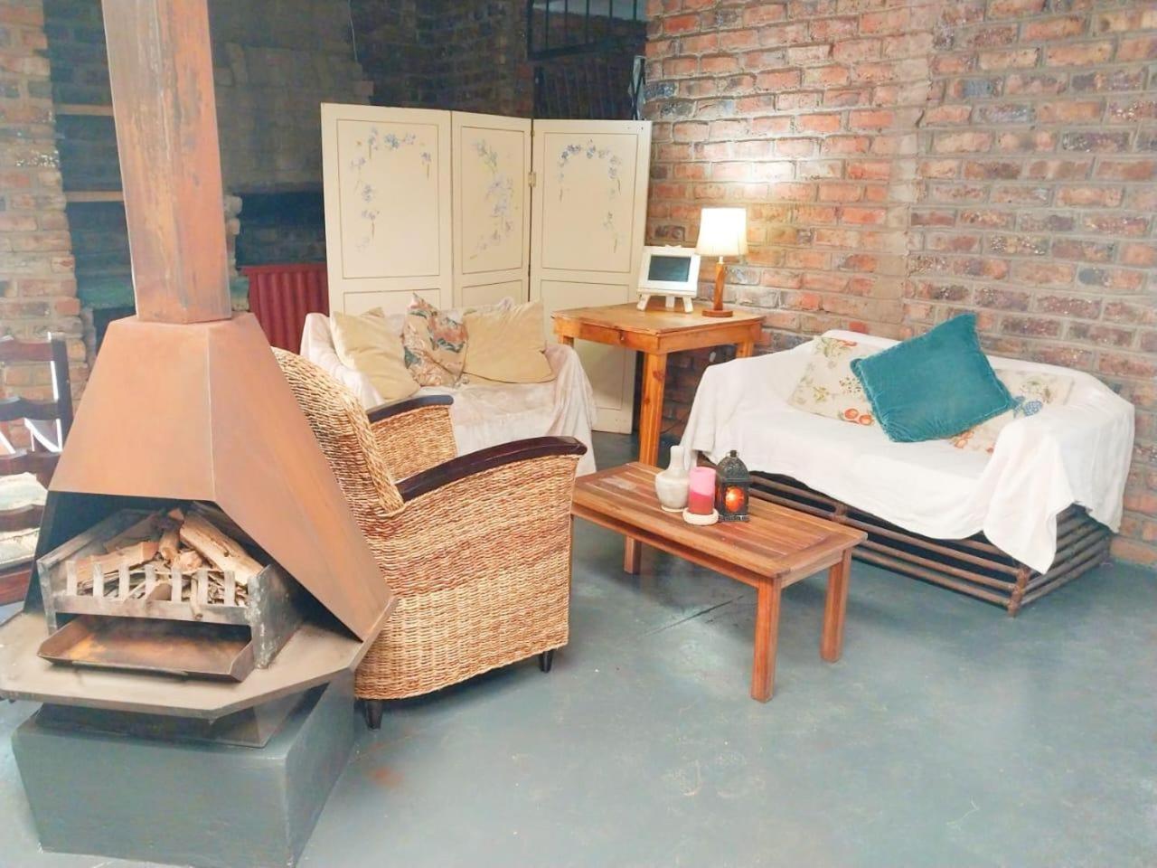 Bun Clody Manor - Guest House & Coffee Shop Hanover Road Dış mekan fotoğraf